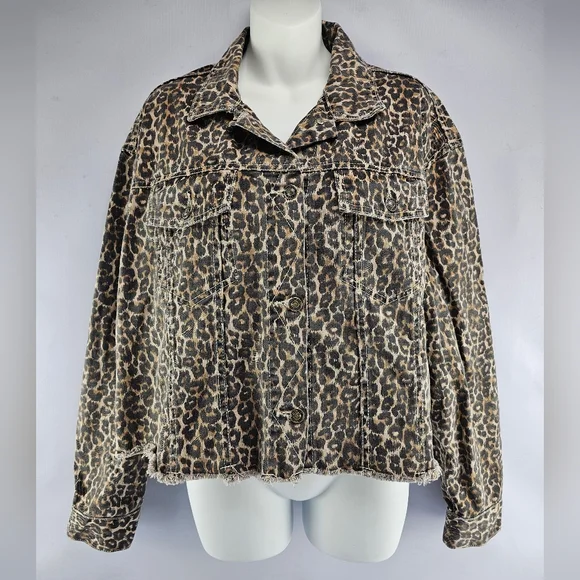 Free People Women's Cheetah Print Raw Hem Denim Jacket Oversized Cropped Medium - Picture 3 of 13